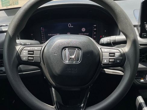 Used 2025 Honda Accord SE image 13