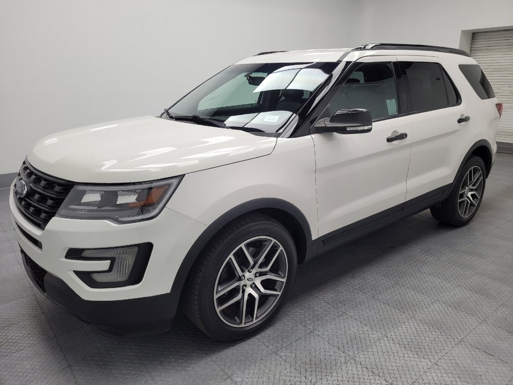 Used 2017 Ford Explorer Sport AWD/4WD image 2