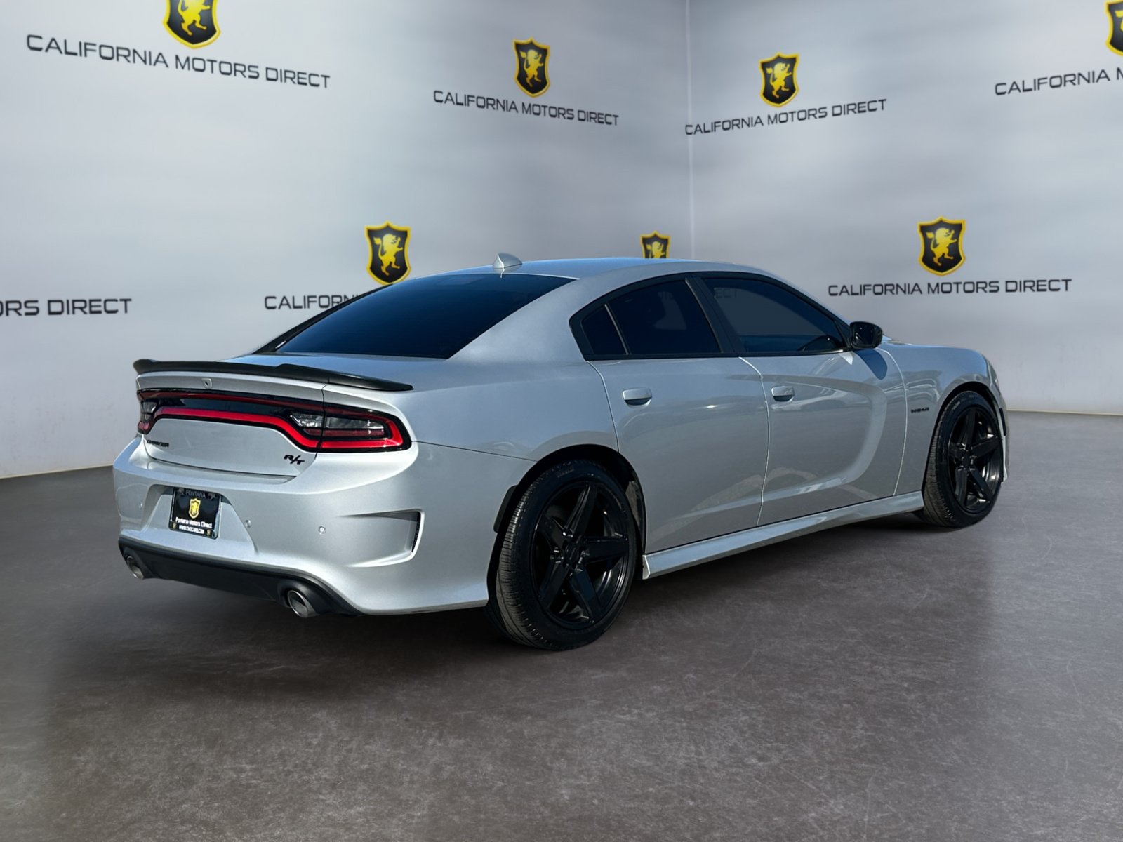 Used 2022 Dodge Charger R/T w/ Plus Group RWD image 5