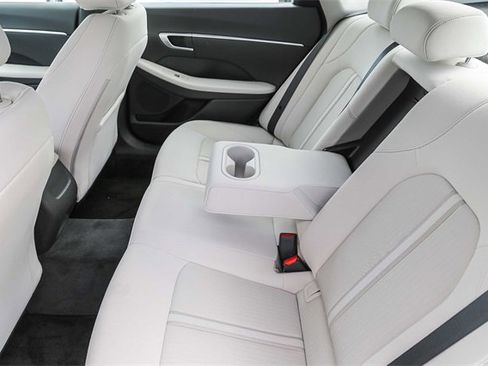 Used 2024 Hyundai Sonata SEL image 17