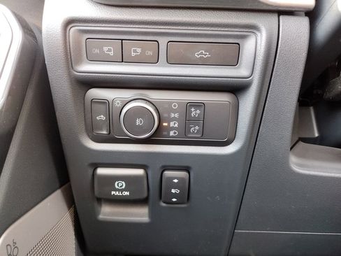 Used 2022 Ford F150 Lariat AWD/4WD image 22