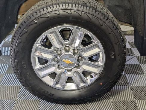 Certified 2024 Chevrolet Silverado 2500 High Country w/ Technology Package image 8