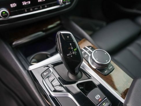 Used 2020 BMW 530i image 23