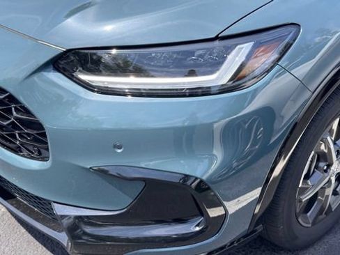 Used 2025 Honda HR-V EX-L image 11