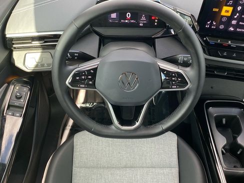 Certified 2023 Volkswagen ID.4 Pro image 7