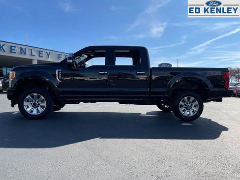 Used 2018 Ford F250 Platinum w/ Platinum Ultimate Package image 2