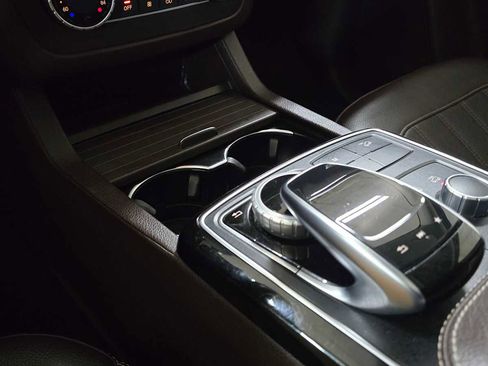 Used 2017 Mercedes-Benz GLE 350 4MATIC image 31