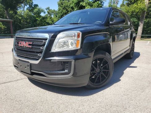 Used 2017 GMC Terrain SLE FWD image 1