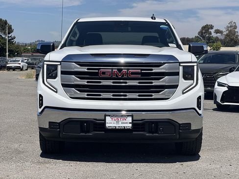 New 2026 GMC Sierra 1500 SLE AWD/4WD image 2