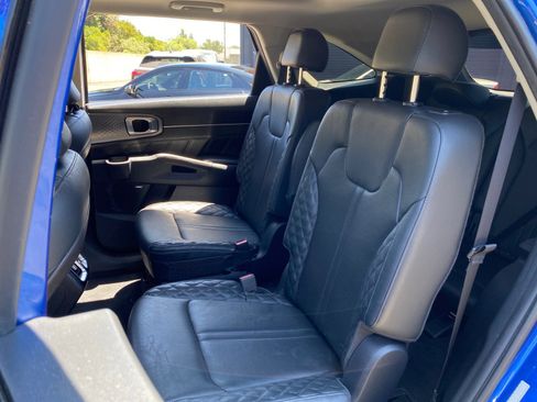 Used 2021 Kia Sorento SX image 18