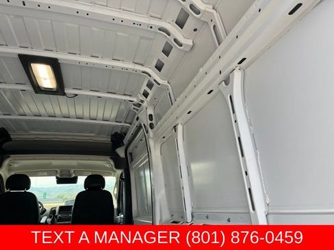 Used 2025 RAM ProMaster 2500 w/ Convenience Group FWD image 11