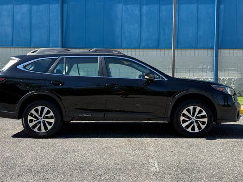 Used 2022 Subaru Outback 2.5i Premium image 4