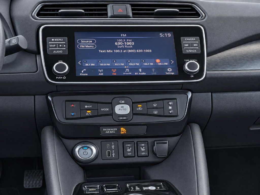 Certified 2021 Nissan Leaf SV Plus FWD image 18