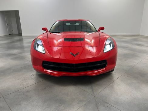 Used 2019 Chevrolet Corvette Stingray Coupe w/ Carbon Flash Badge Package RWD image 2
