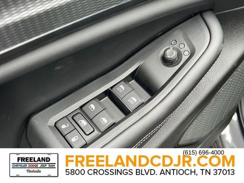 New 2025 Jeep Grand Cherokee L Altitude w/ Trailer Tow Package AWD/4WD image 15
