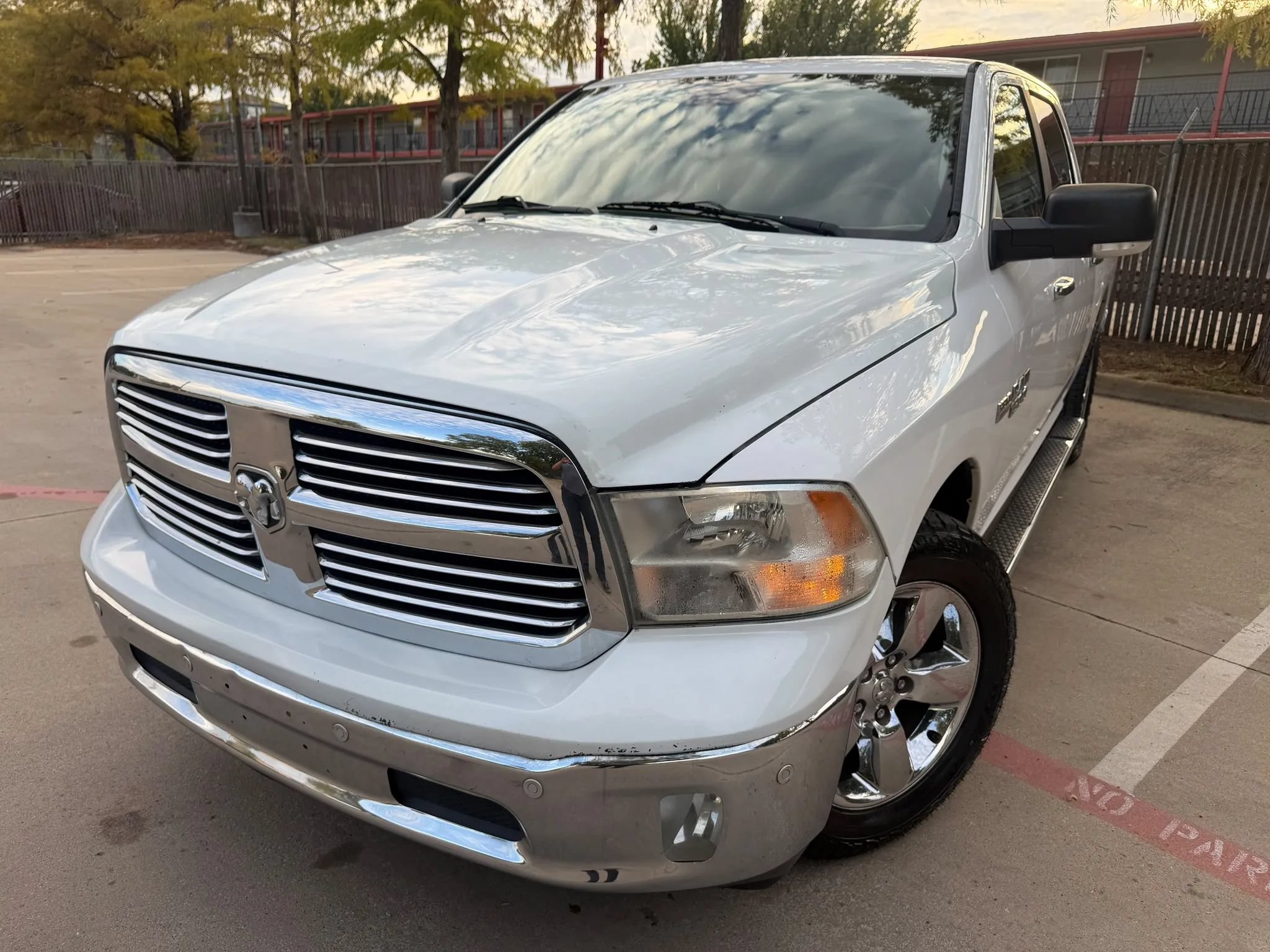 Used 2014 RAM 1500 Lone Star RWD image 1