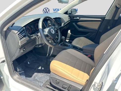 Used 2021 Volkswagen Jetta SE FWD image 10