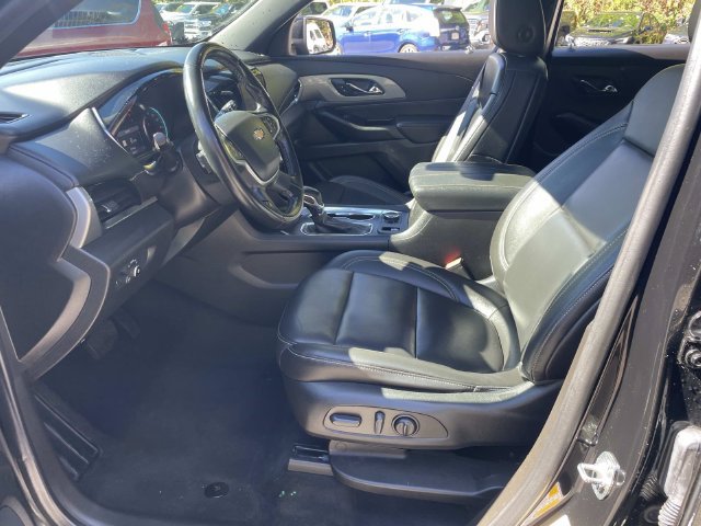 Used 2023 Chevrolet Traverse LT w/ LT Premium Package AWD/4WD image 22