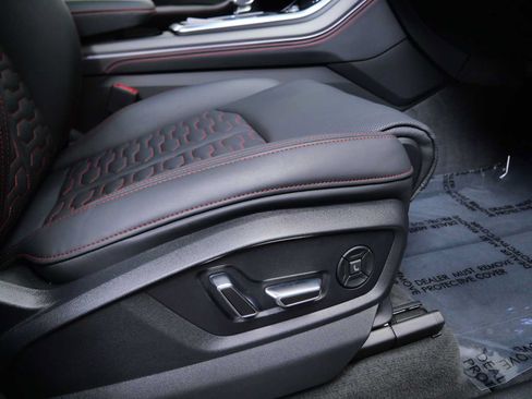 Used 2025 Audi RS Q8 performance AWD/4WD image 15