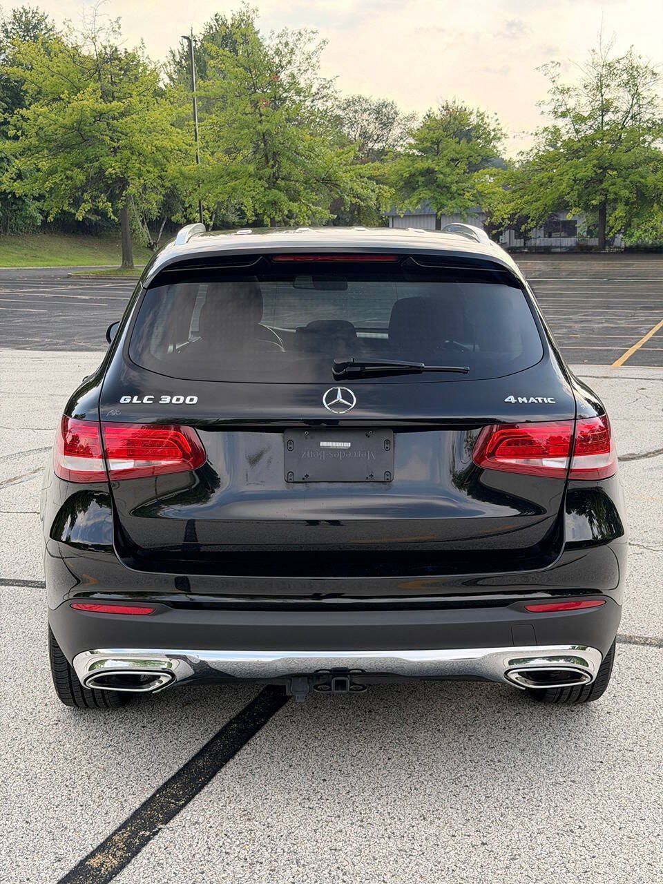 Used 2016 Mercedes-Benz GLC 300 4MATIC w/ Multimedia Package image 5