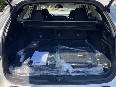 New 2025 Subaru Outback Limited XT w/ Popular Package #2 image 4