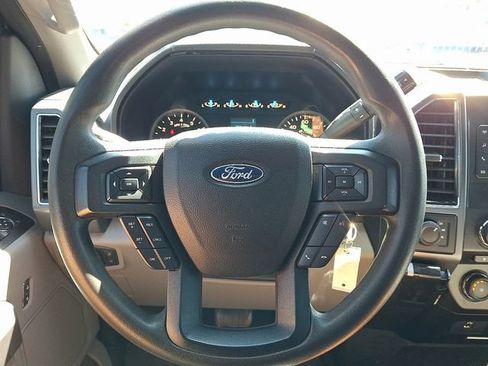 Used 2018 Ford F150 XLT AWD/4WD image 18