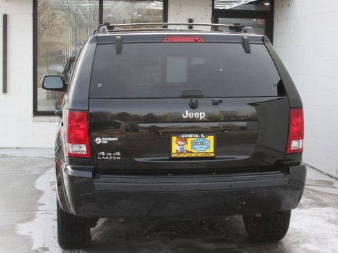 Used 2010 Jeep Grand Cherokee Laredo image 7