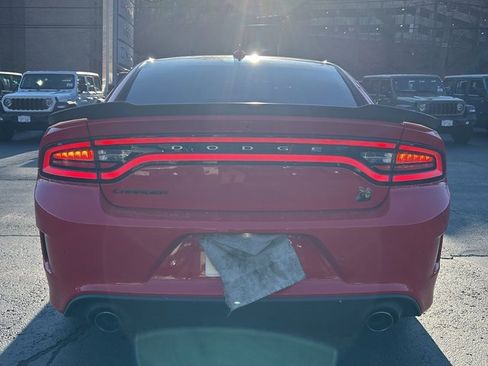 Used 2022 Dodge Charger Scat Pack w/ Dynamics Package image 4