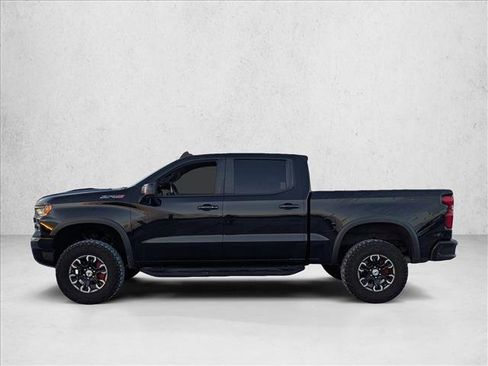 Used 2022 Chevrolet Silverado 1500 ZR2 w/ Technology Package AWD/4WD image 8