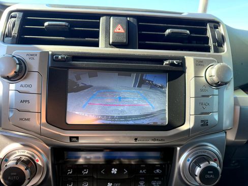 Used 2016 Toyota 4Runner Limited image 21