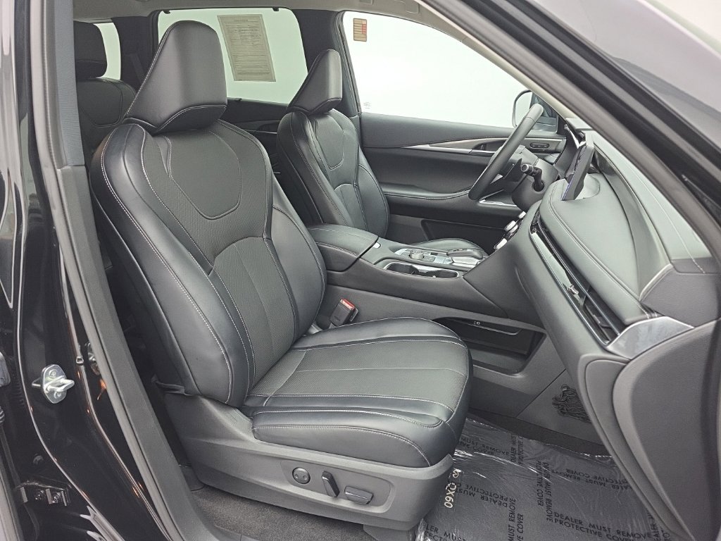 Used 2023 INFINITI QX60 Luxe w/ Vision Package AWD/4WD image 49