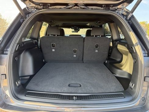 New 2025 Jeep Grand Cherokee Laredo X w/ Luxury Tech Group I image 31