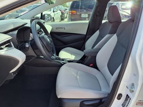 Used 2022 Toyota Corolla LE image 16