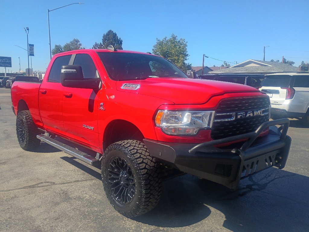 Used 2024 RAM 2500 Big Horn w/ Sport Appearance Package AWD/4WD image 4