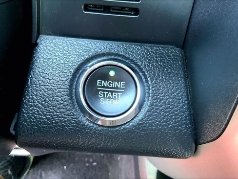 Used 2016 Ford F150 Lariat w/ Equipment Group 501A Mid AWD/4WD image 30