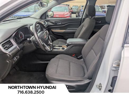 Used 2019 GMC Acadia SLE w/ LPO, Floor Liner Package AWD/4WD image 10