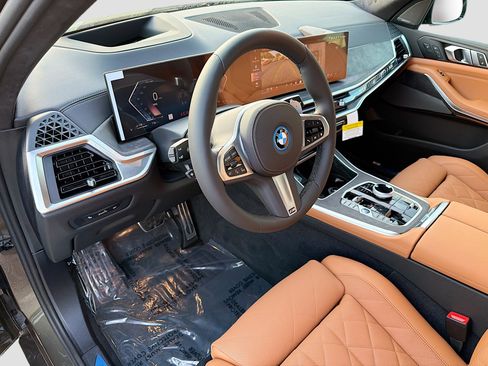 New 2026 BMW X5 xDrive50e w/ Executive Package image 25