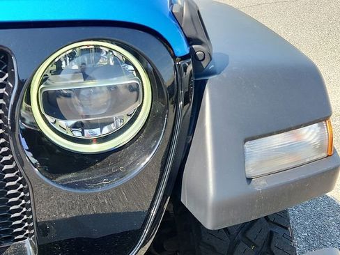 Used 2022 Jeep Wrangler Unlimited Sport AWD/4WD image 9