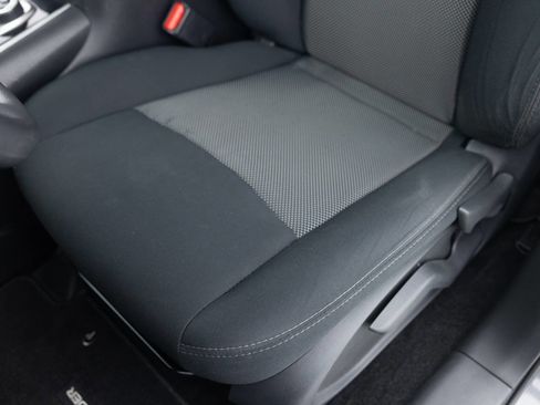 Used 2018 Nissan Pathfinder S AWD/4WD image 21