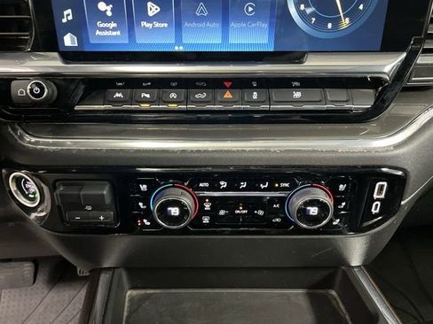 Certified 2024 Chevrolet Silverado 1500 High Country w/ High Country Premium Package AWD/4WD image 18