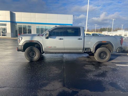 Used 2024 GMC Sierra 2500 AT4X w/ AT4X AEV Edition image 2