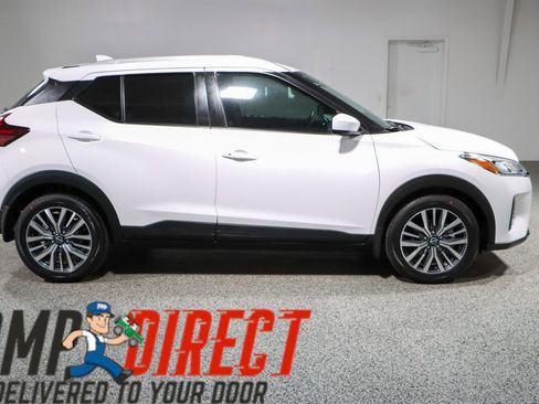 Used 2023 Nissan Kicks SV image 6
