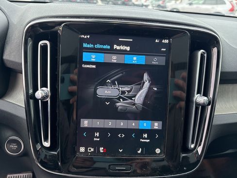 Certified 2023 Volvo XC40 B5 Plus w/ Driver Assist Package image 24