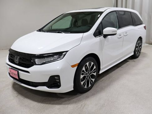 New 2026 Honda Odyssey Elite image 3