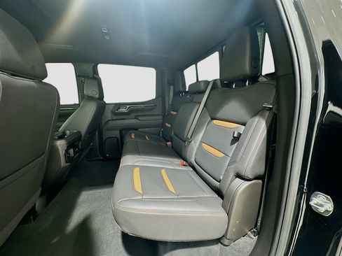 Certified 2025 GMC Sierra 1500 AT4 w/ AT4 Premium Package AWD/4WD image 24