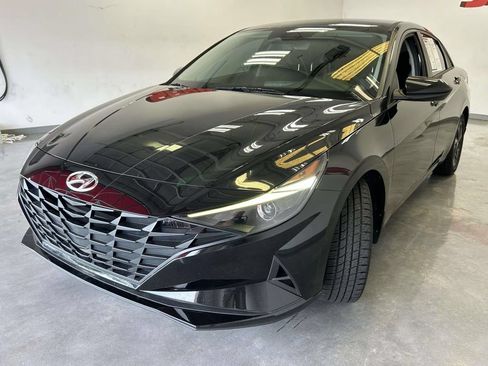 Used 2023 Hyundai Elantra SEL FWD image 7