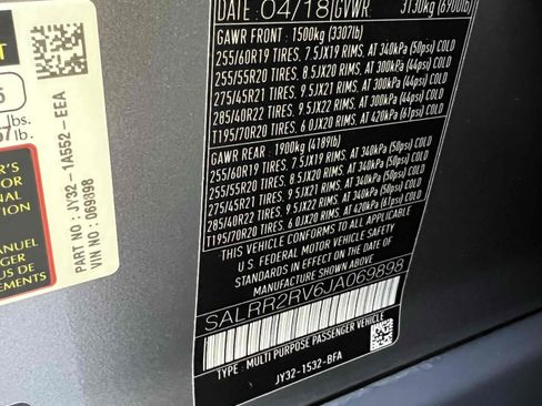 Used 2018 Land Rover Discovery HSE AWD/4WD image 31