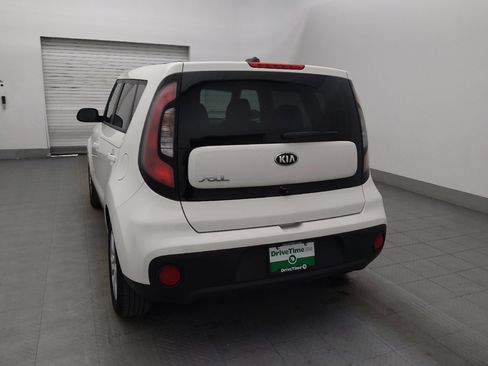 Used 2018 Kia Soul w/ Convenience Package FWD image 6