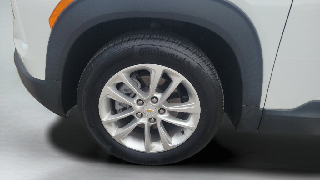 Used 2024 Chevrolet TrailBlazer LS FWD image 26
