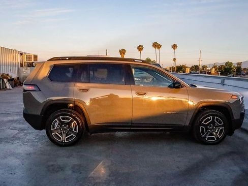 New 2026 Jeep Cherokee Laredo AWD/4WD image 13